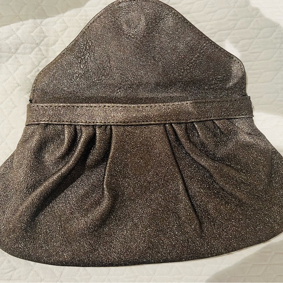 Lauren Merkin Dark silver pebbled leather clutch bag. - Picture 2 of 8